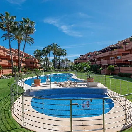 Lado Playa Apartman *