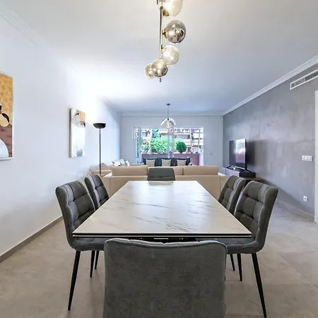 Lado Playa Apartment *