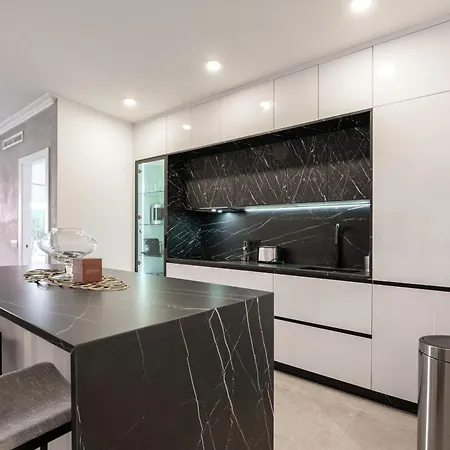 Lado Playa * Marbellac